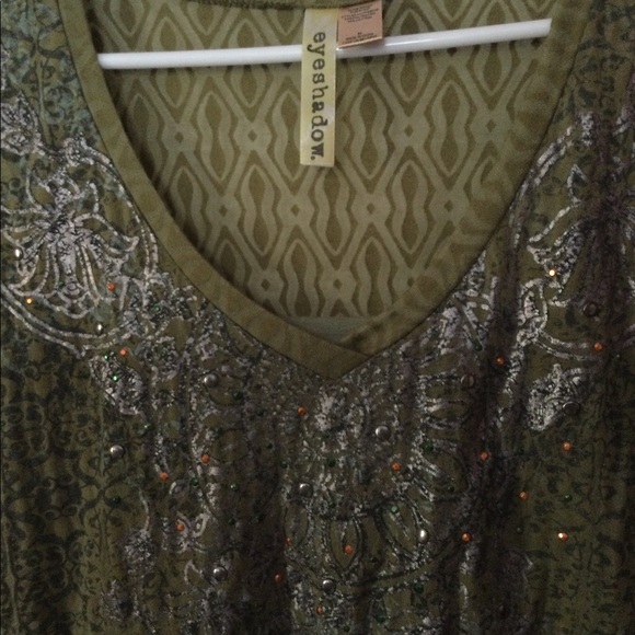 Top - Picture 2 of 2